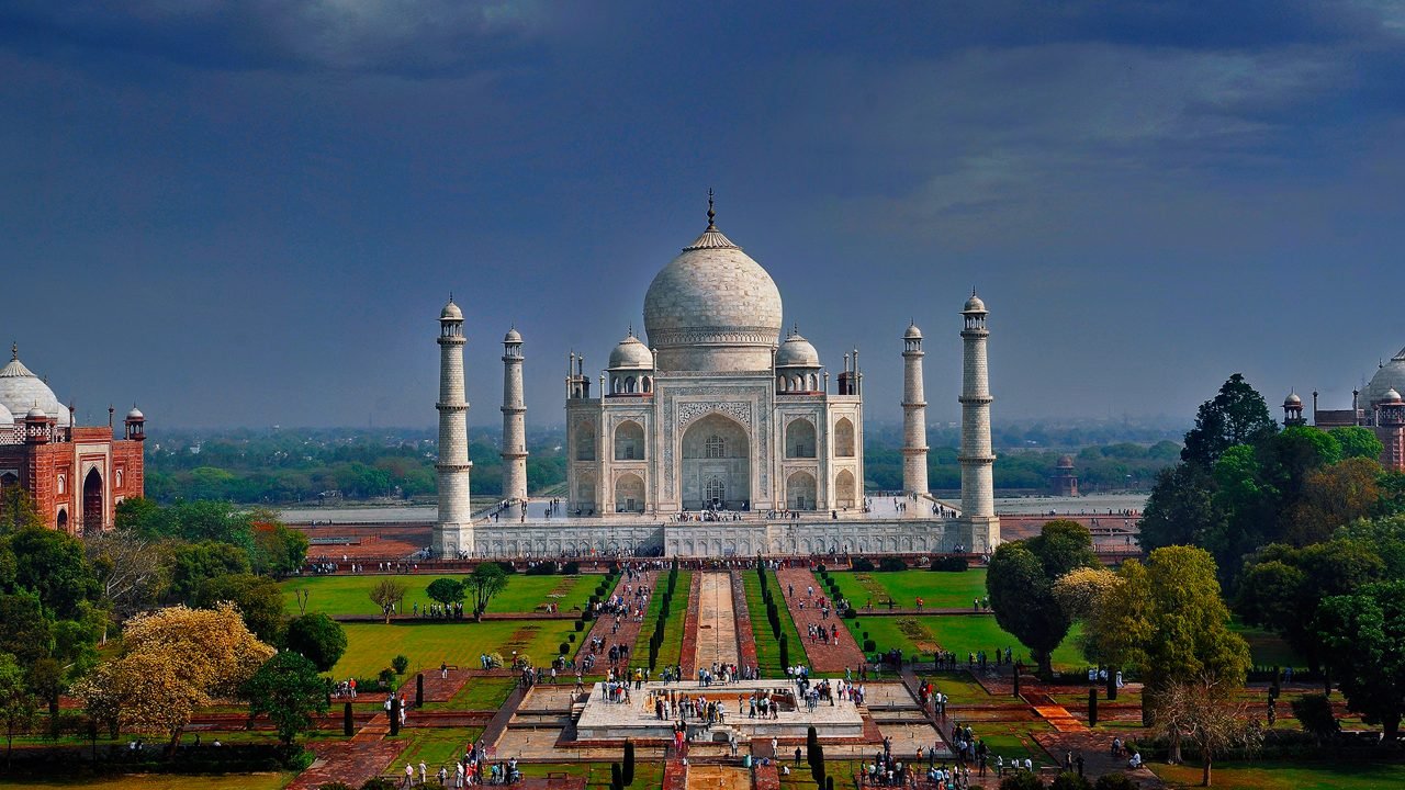 Agra Day tour (Taj-Mahal 7 wonders of the world)